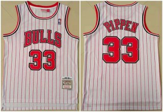 Men's White Chicago Bulls #33 Scottie Pippen Throwback Stitched Jersey